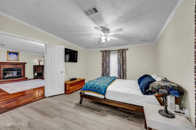 2109 E Lake Shore Drive, Wilmington, NC 28401