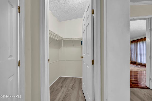 2109 E Lake Shore Drive, Wilmington, NC 28401