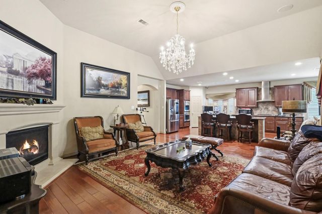 11 Golden Floral Court, Magnolia, TX 77354