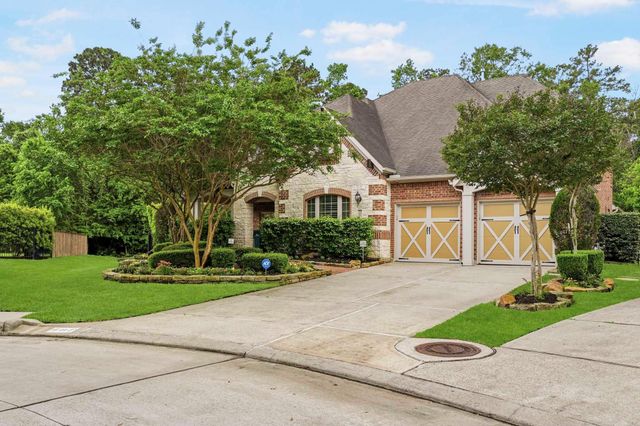 11 Golden Floral Court, Magnolia, TX 77354