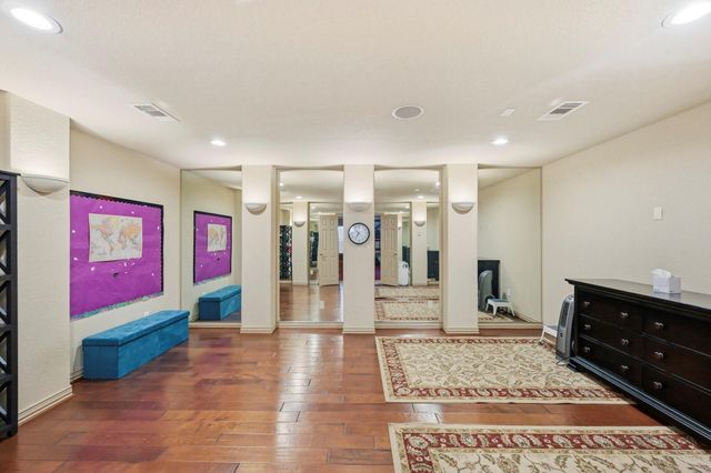 11 Golden Floral Court, Magnolia, TX 77354