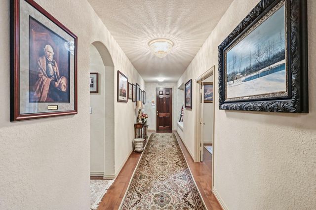 11 Golden Floral Court, Magnolia, TX 77354