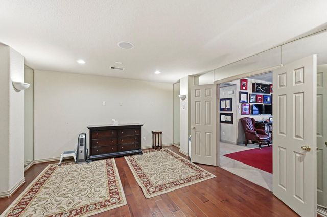 11 Golden Floral Court, Magnolia, TX 77354