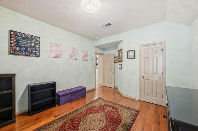 11 Golden Floral Court, Magnolia, TX 77354