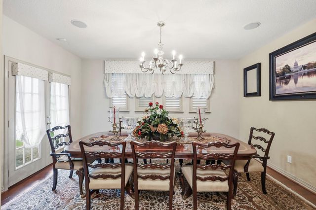 11 Golden Floral Court, Magnolia, TX 77354