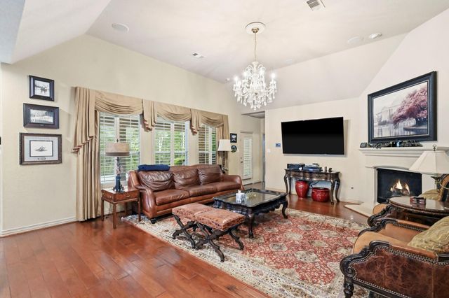 11 Golden Floral Court, Magnolia, TX 77354