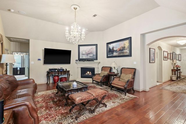 11 Golden Floral Court, Magnolia, TX 77354