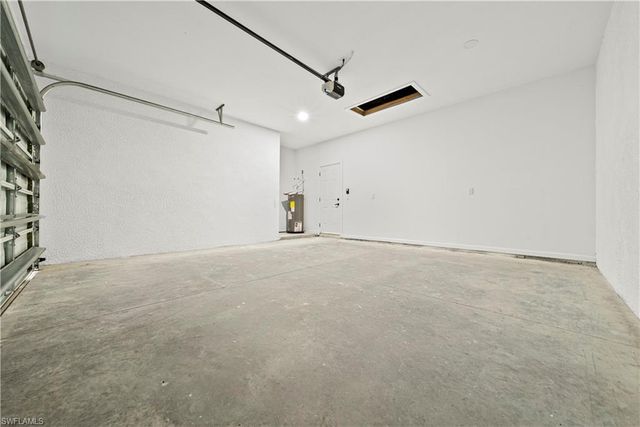 3207 74th ST W, Lehigh Acres, FL 33971