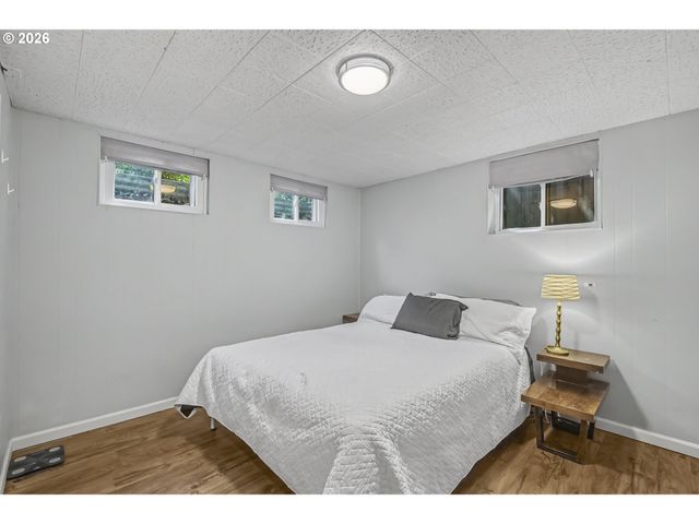 12737 Ne MORRIS St, Portland, OR 97230