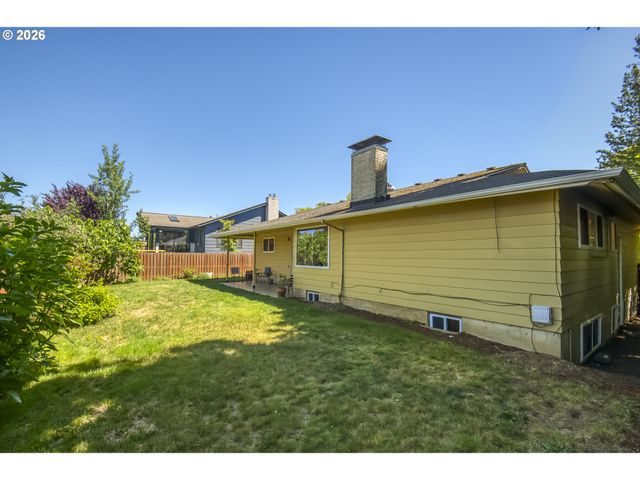 12737 Ne MORRIS St, Portland, OR 97230