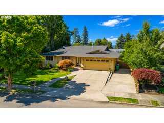 12737 Ne MORRIS St, Portland, OR 97230
