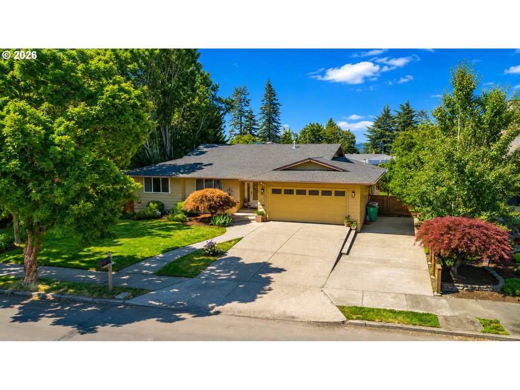 12737 Ne MORRIS St, Portland, OR 97230