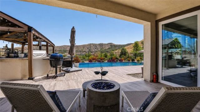 18601 Juniper Springs, Canyon Country, CA 91387