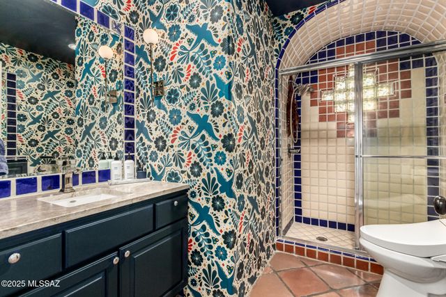 5525 N Oracle Road, Tucson, AZ 85704