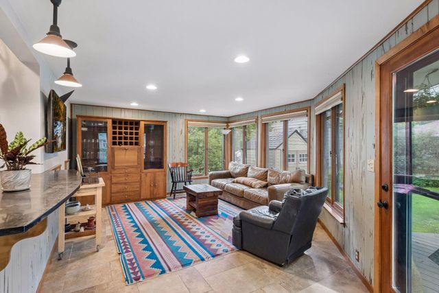 2911 W 54th Street, Minneapolis, MN 55410