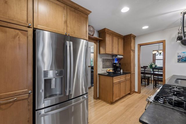 2911 W 54th Street, Minneapolis, MN 55410