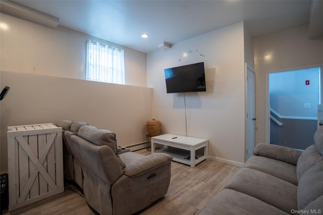 131 Clinton Avenue, Mastic, NY 11950