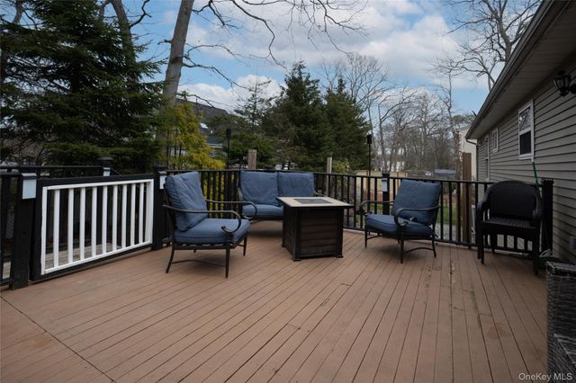 131 Clinton Avenue, Mastic, NY 11950