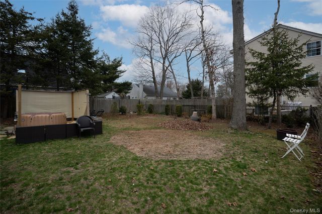 131 Clinton Avenue, Mastic, NY 11950