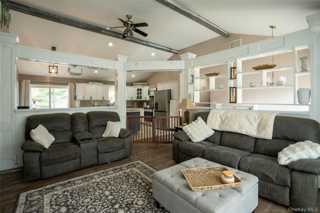 131 Clinton Avenue, Mastic, NY 11950