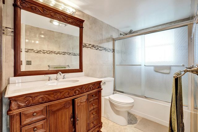 4770 NW 21st Street 306, Lauderhill, FL 33313