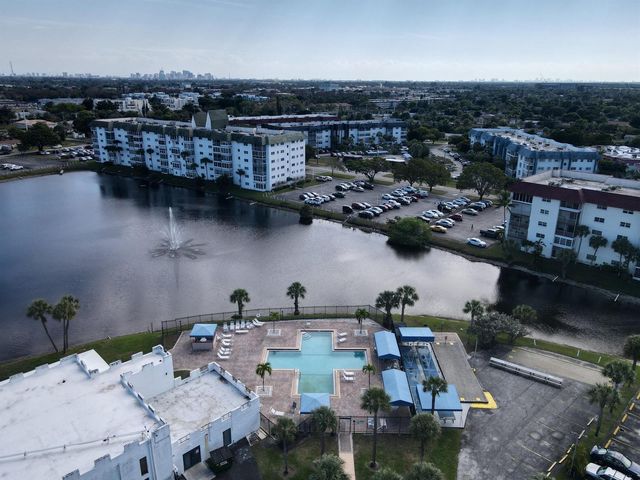 4770 NW 21st Street 306, Lauderhill, FL 33313