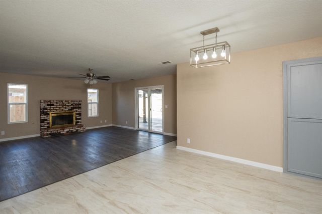 1621 Davis St, Ripon, CA 95366