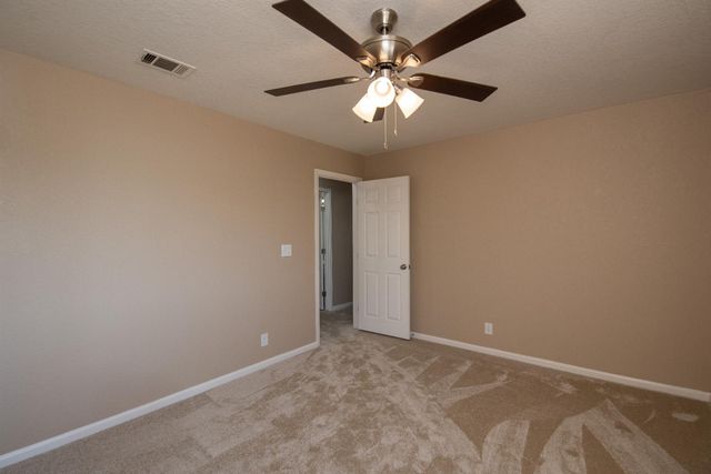 1621 Davis St, Ripon, CA 95366