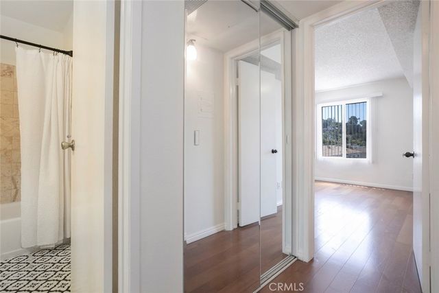 1422 Rock Glen 210, Glendale, CA 91205