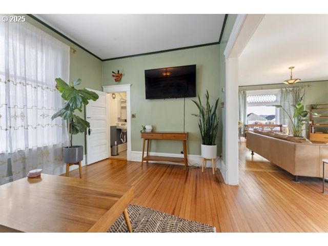 1508 UNION Ave, North Bend, OR 97459