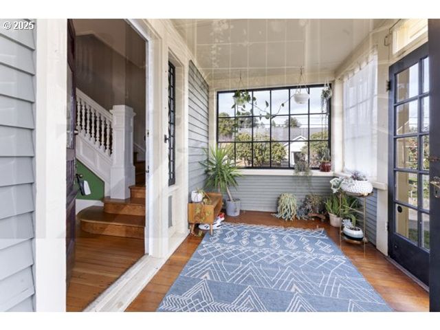 1508 UNION Ave, North Bend, OR 97459