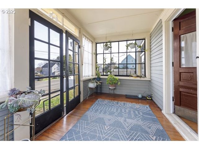 1508 UNION Ave, North Bend, OR 97459