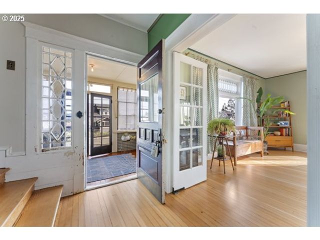 1508 UNION Ave, North Bend, OR 97459