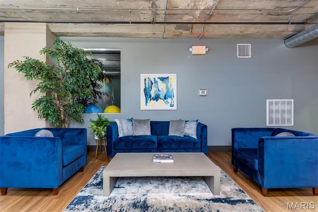 4100 Forest Park Avenue 525, St Louis, MO 63108