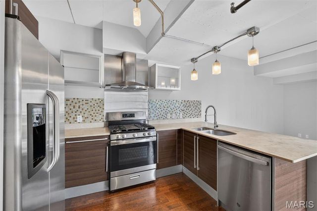 4100 Forest Park Avenue 525, St Louis, MO 63108