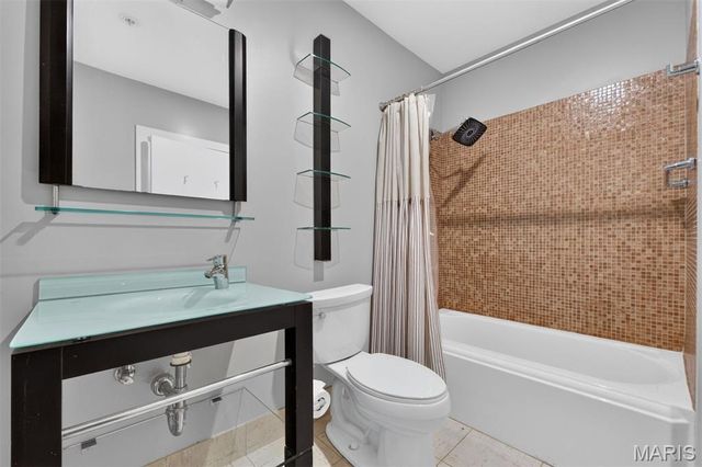 4100 Forest Park Avenue 525, St Louis, MO 63108