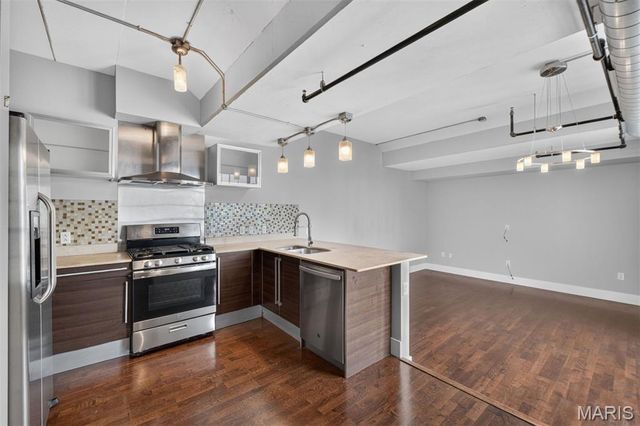 4100 Forest Park Avenue 525, St Louis, MO 63108