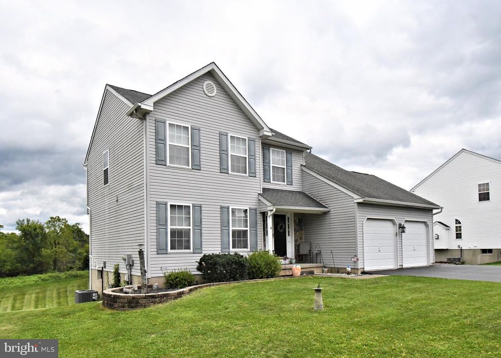 330 BARTMAN AVE, GILBERTSVILLE, PA 19525 — photo 3