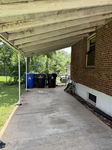 8362 Braddock Drive, University City, MO 63132