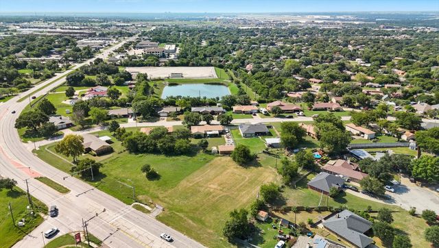5295 Boat Club Road, Fort Worth, TX 76135