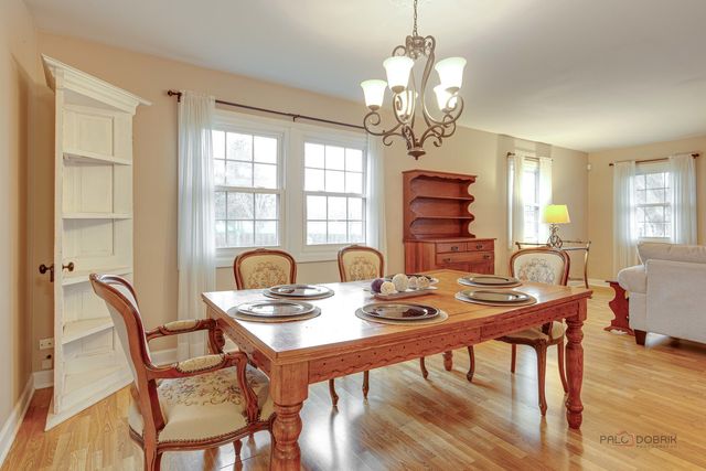 441 Arbor Gate Lane, Buffalo Grove, IL 60089