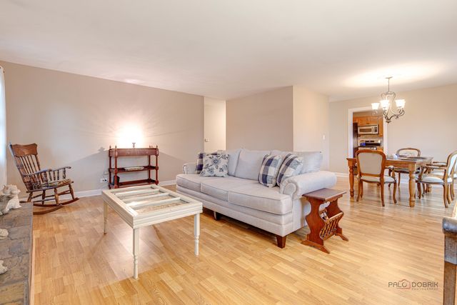 441 Arbor Gate Lane, Buffalo Grove, IL 60089