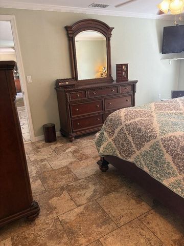 408 LAKEVIEW DRIVE, Oldsmar, FL 34677