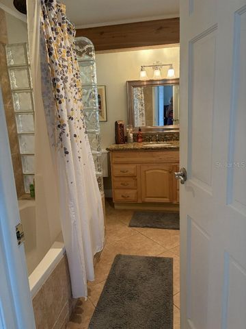 408 LAKEVIEW DRIVE, Oldsmar, FL 34677