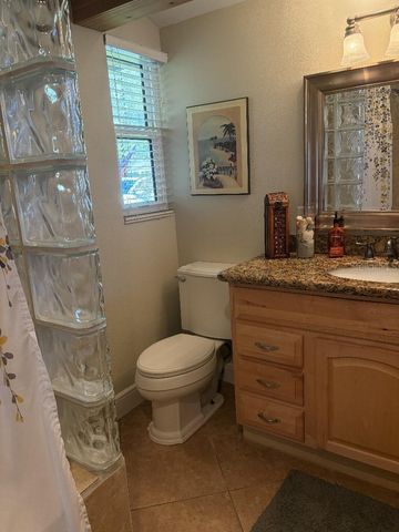 408 LAKEVIEW DRIVE, Oldsmar, FL 34677