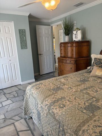 408 LAKEVIEW DRIVE, Oldsmar, FL 34677