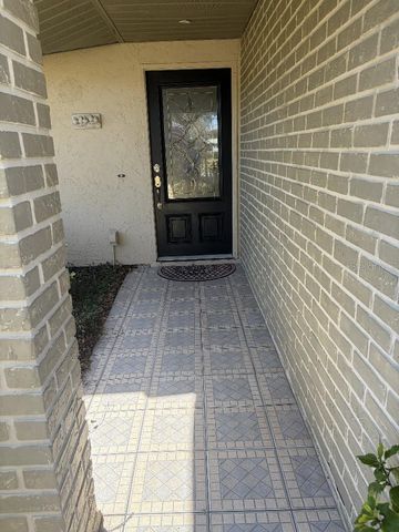 408 LAKEVIEW DRIVE, Oldsmar, FL 34677