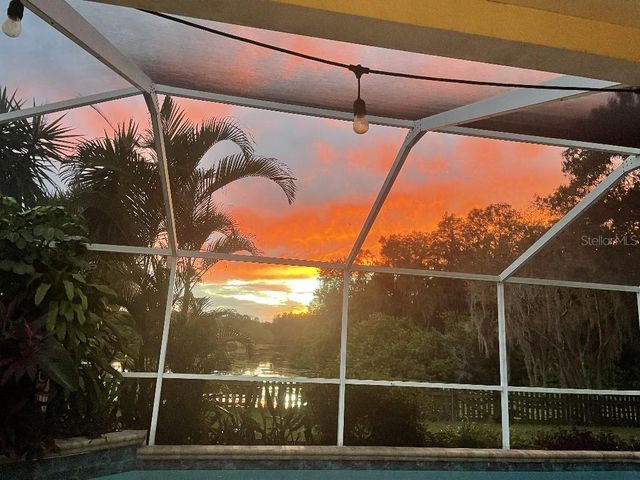 408 LAKEVIEW DRIVE, Oldsmar, FL 34677