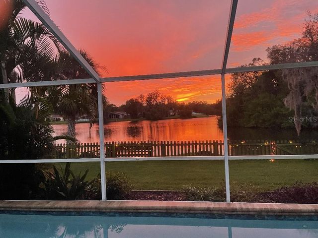 408 LAKEVIEW DRIVE, Oldsmar, FL 34677