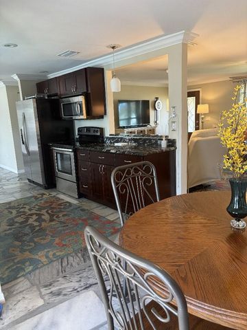 408 LAKEVIEW DRIVE, Oldsmar, FL 34677